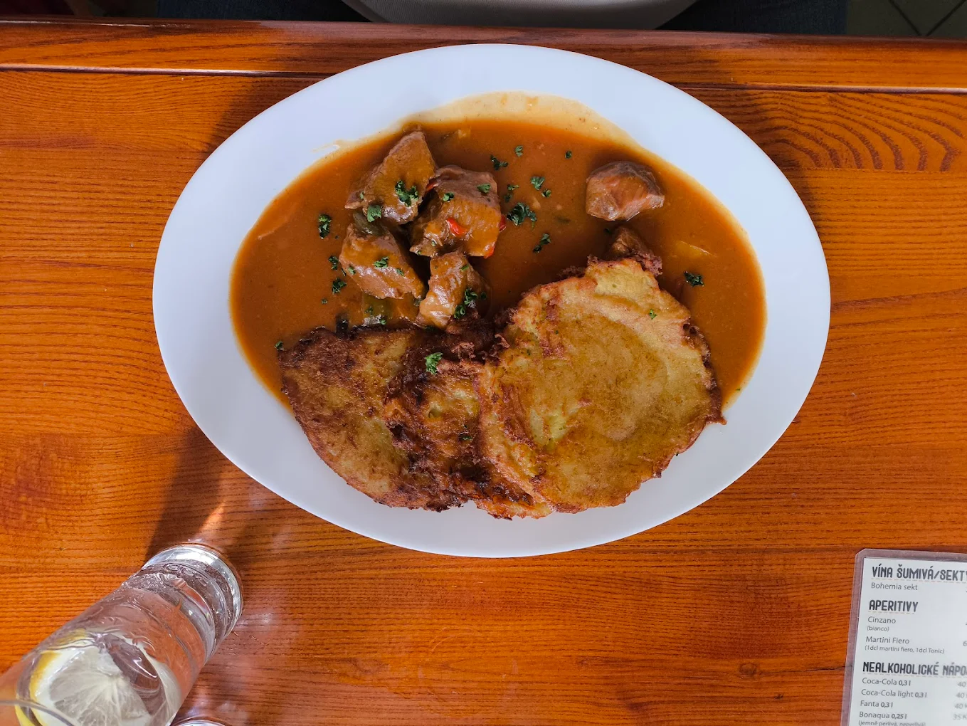 Pokrm z naší kuchyně